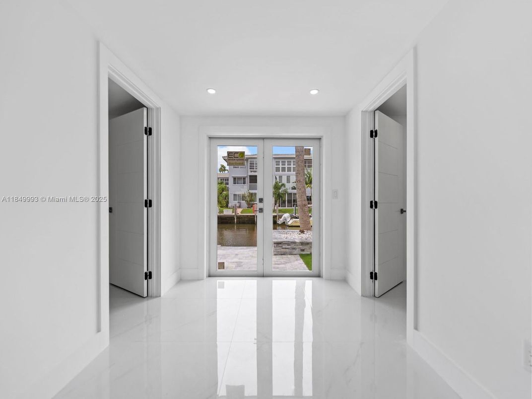 Interior, Marble, Recessed Lighting