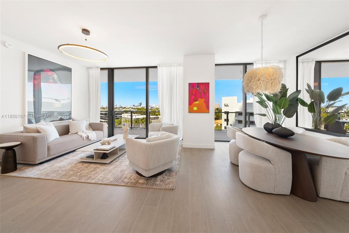 Chandelier, Dining room, Interior, Living room, Pendant Lights, Water, Wood Texture Flooring