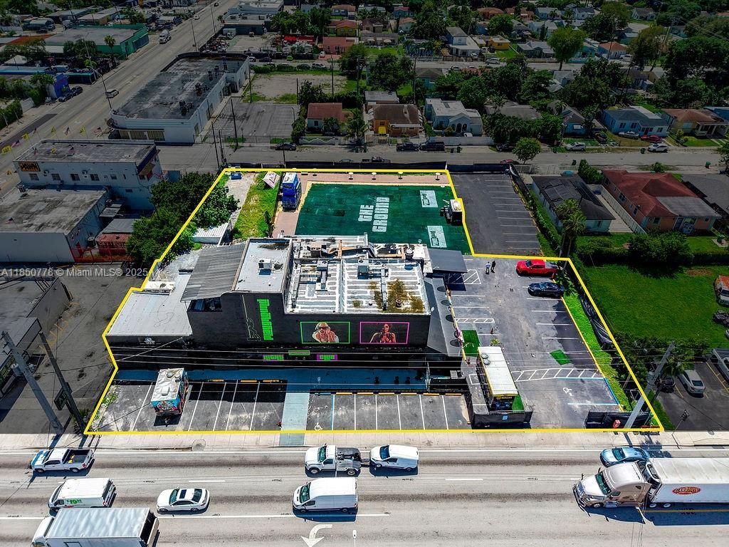 Exterior, Drone