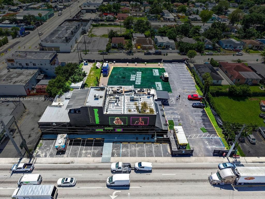 Exterior, Drone