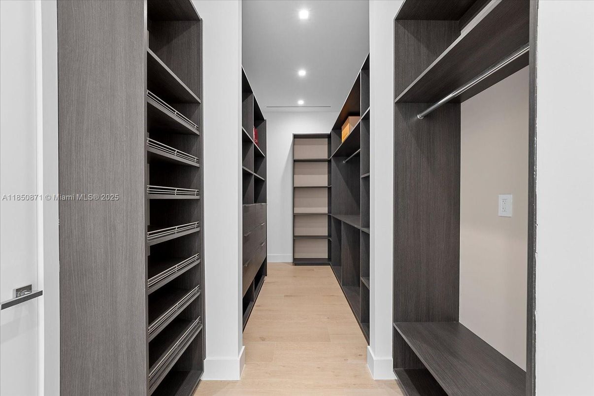 Interior, Recessed Lighting, Walk-in Closets, Wood Texture Flooring