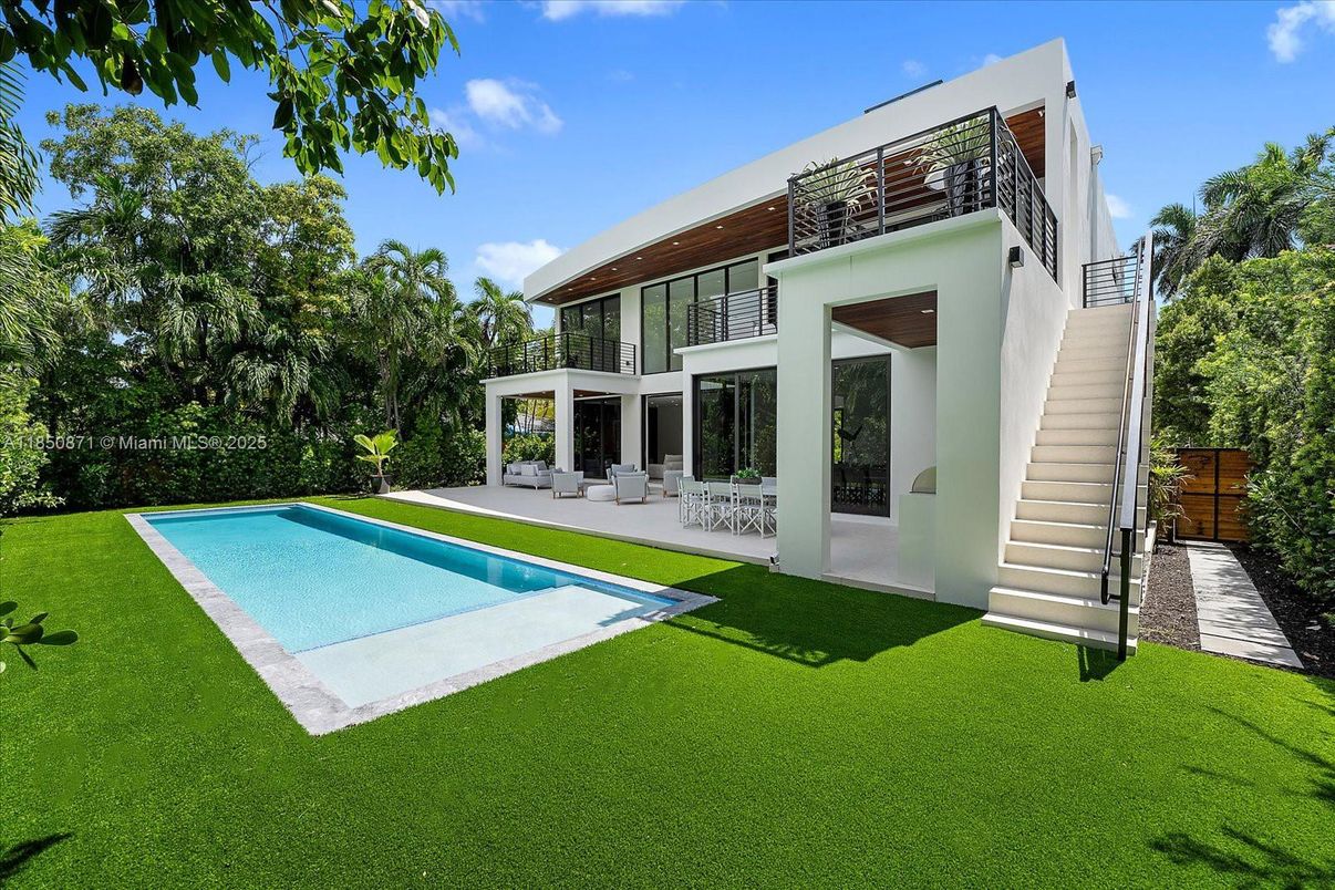 Backyard, Exterior, Pool