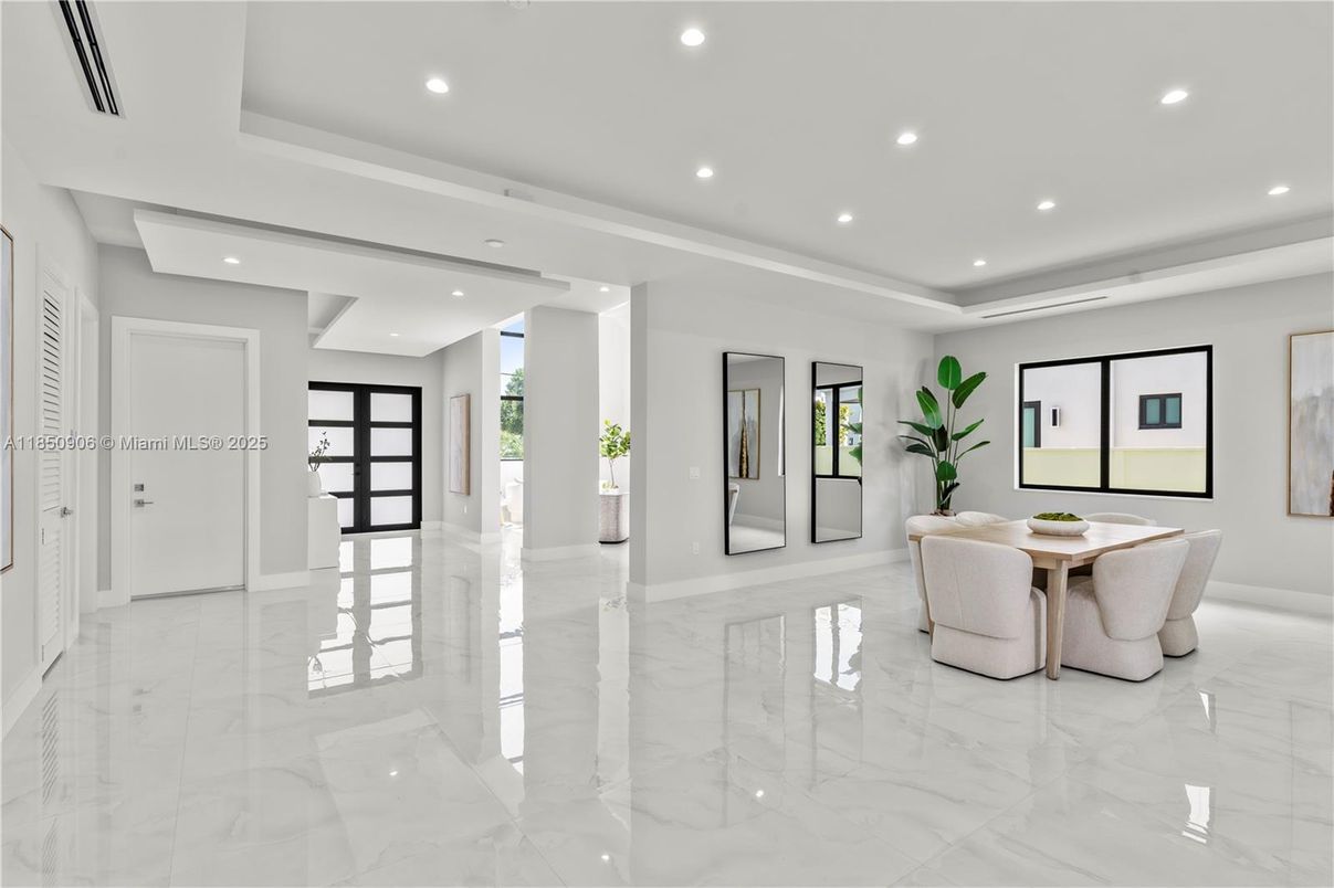 Dining room, Interior, Marble, Recessed Lighting