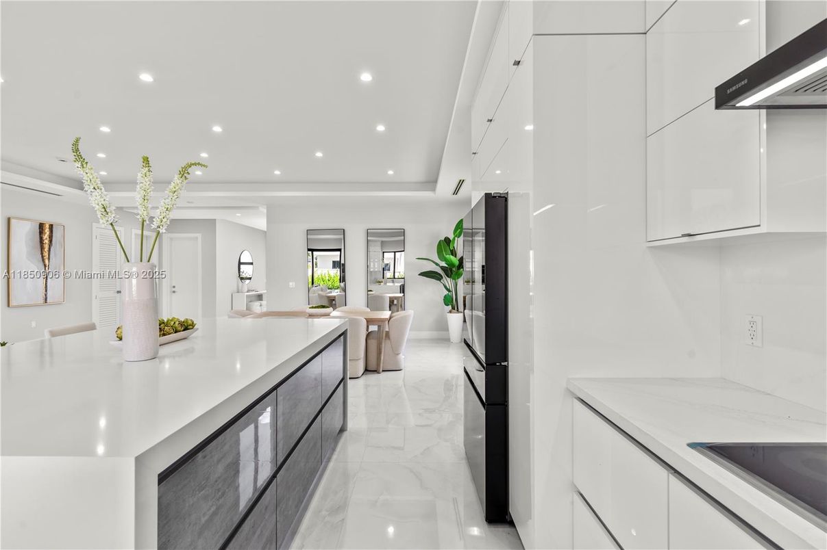 Interior, Kitchen, Marble, Recessed Lighting