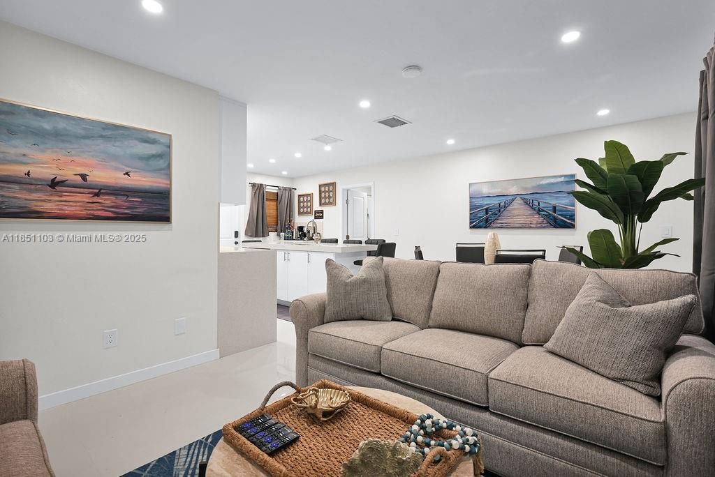 Interior, Kitchen, Living room, Recessed Lighting