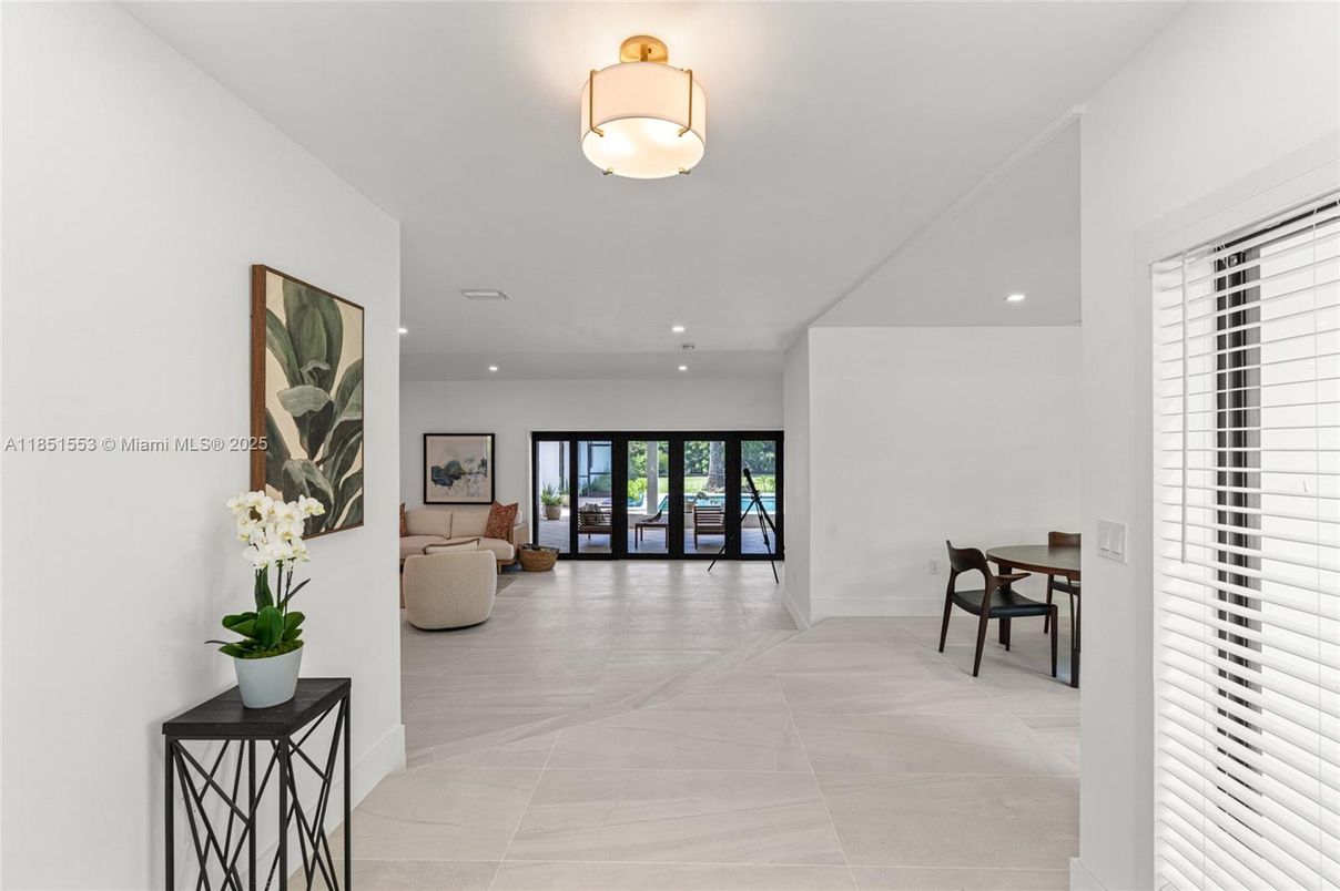 Interior, Living room, Recessed Lighting