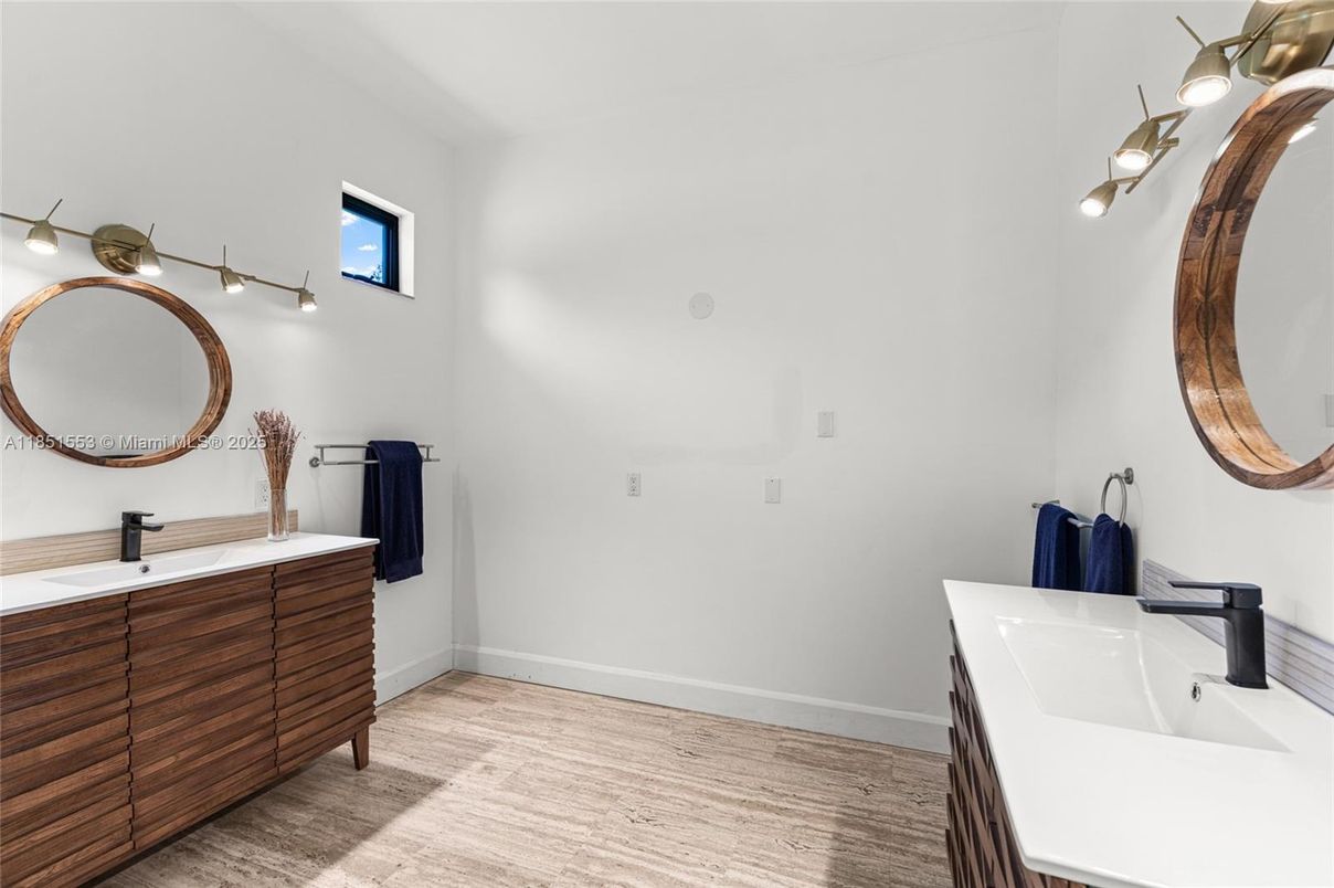 Bathroom, Dual Sink Vanities, Interior, Wood Texture Flooring
