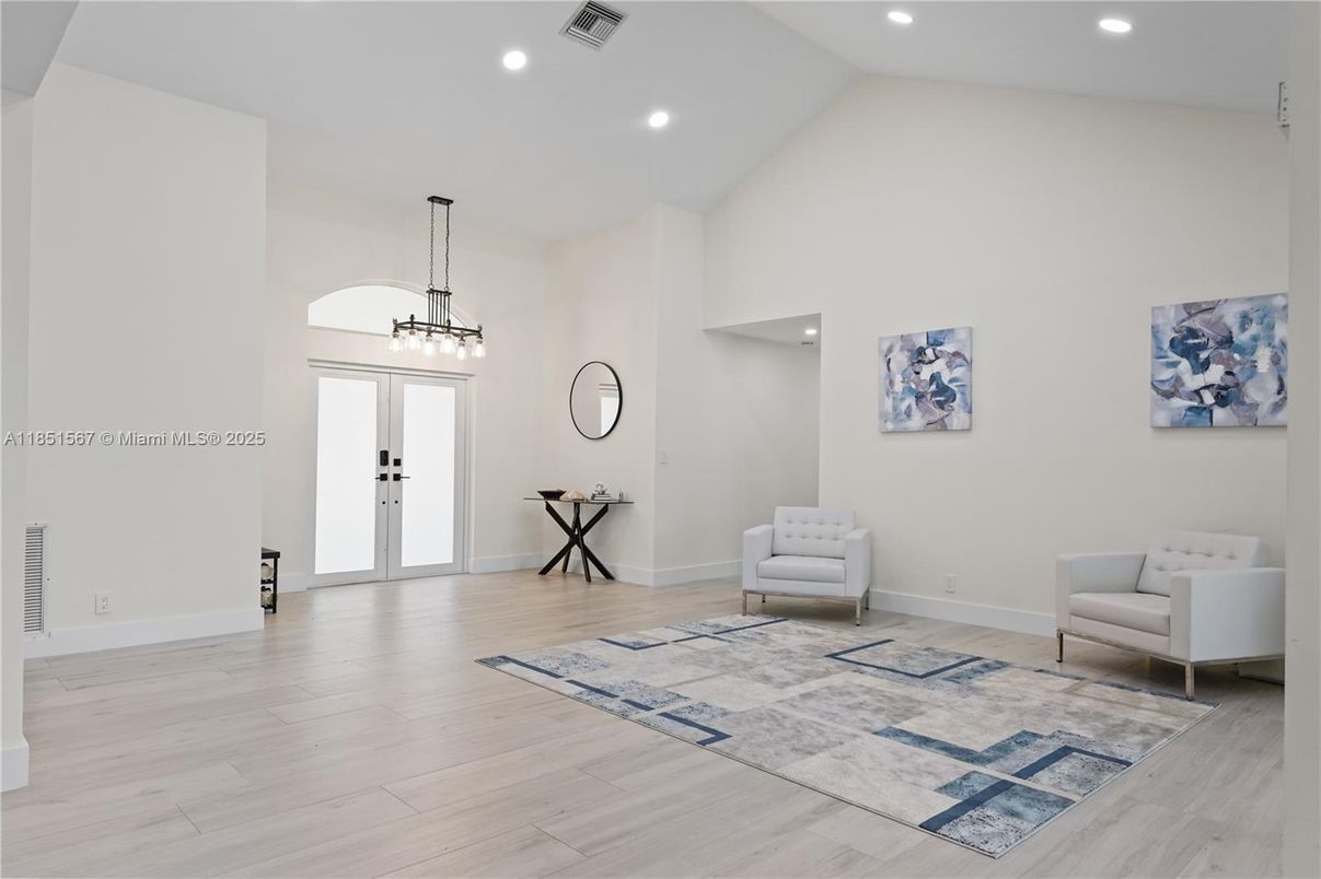 Interior, Pendant Lights, Recessed Lighting, Wood Texture Flooring