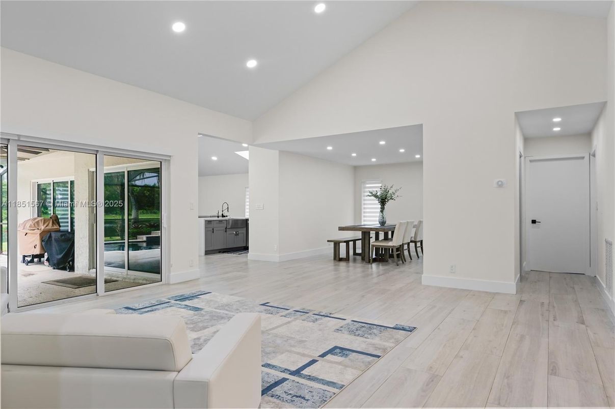 Dining room, Interior, Living room, Recessed Lighting, Wood Texture Flooring