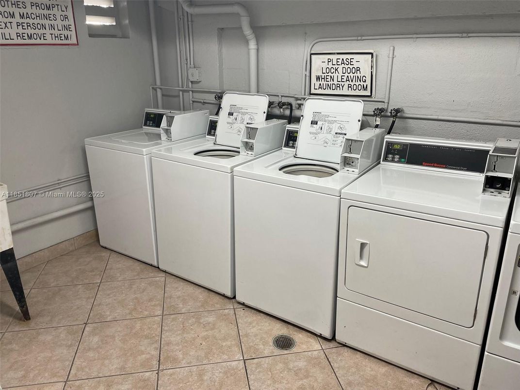 Interior, Washer