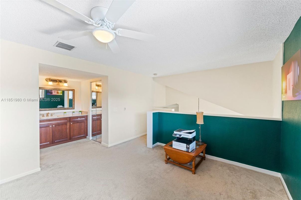 Bathroom, Home Office, Interior