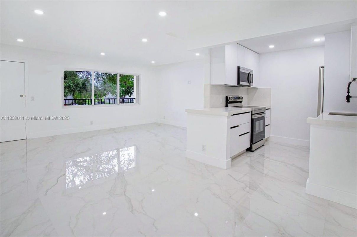 Interior, Kitchen, Marble, Recessed Lighting, Stainless Steel Appliances