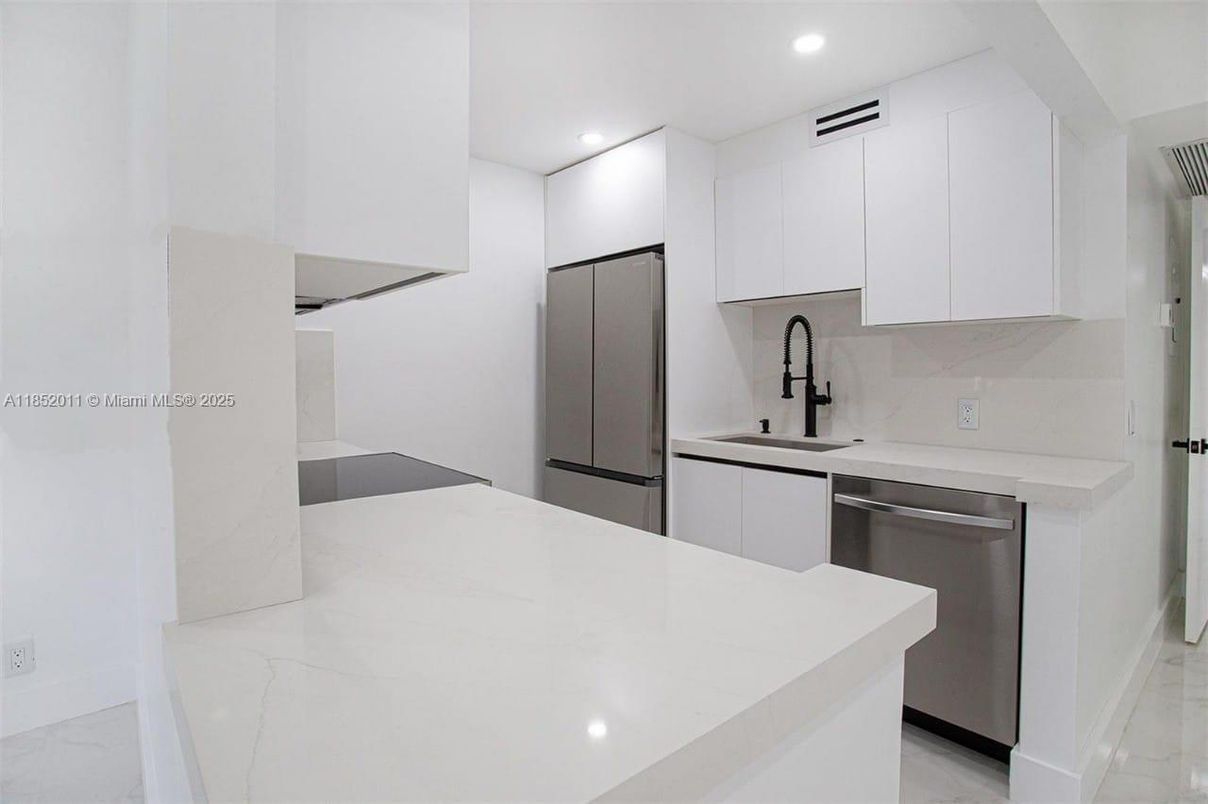 Interior, Kitchen, Recessed Lighting
