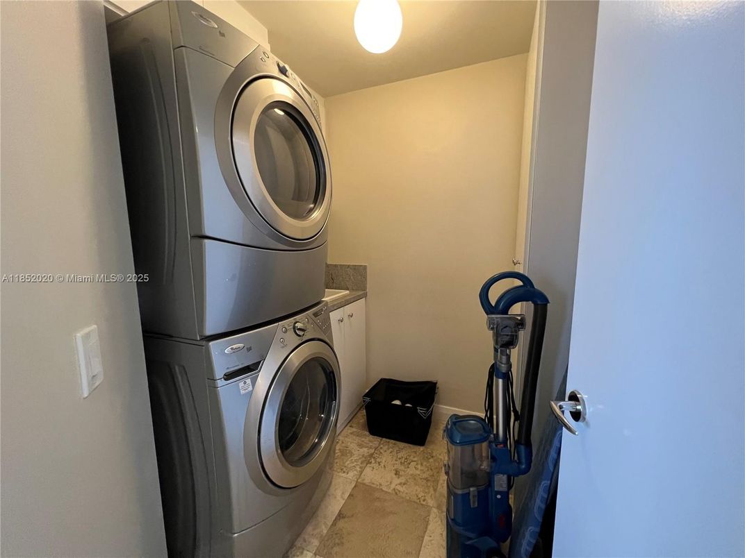 Interior, Washer