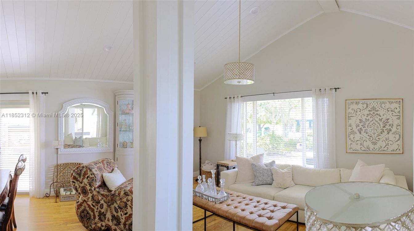 Interior, Living room, Pendant Lights, Wood Texture Flooring