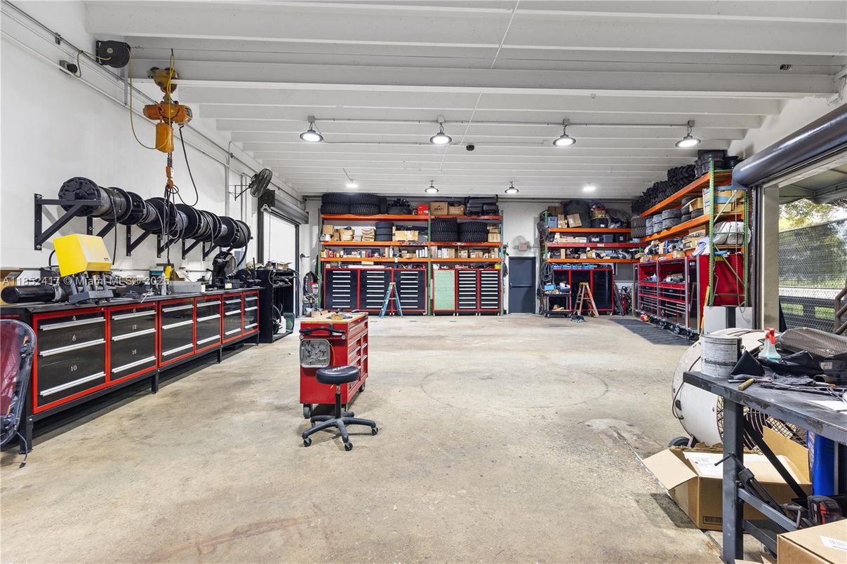 Garage, Interior, Recessed Lighting