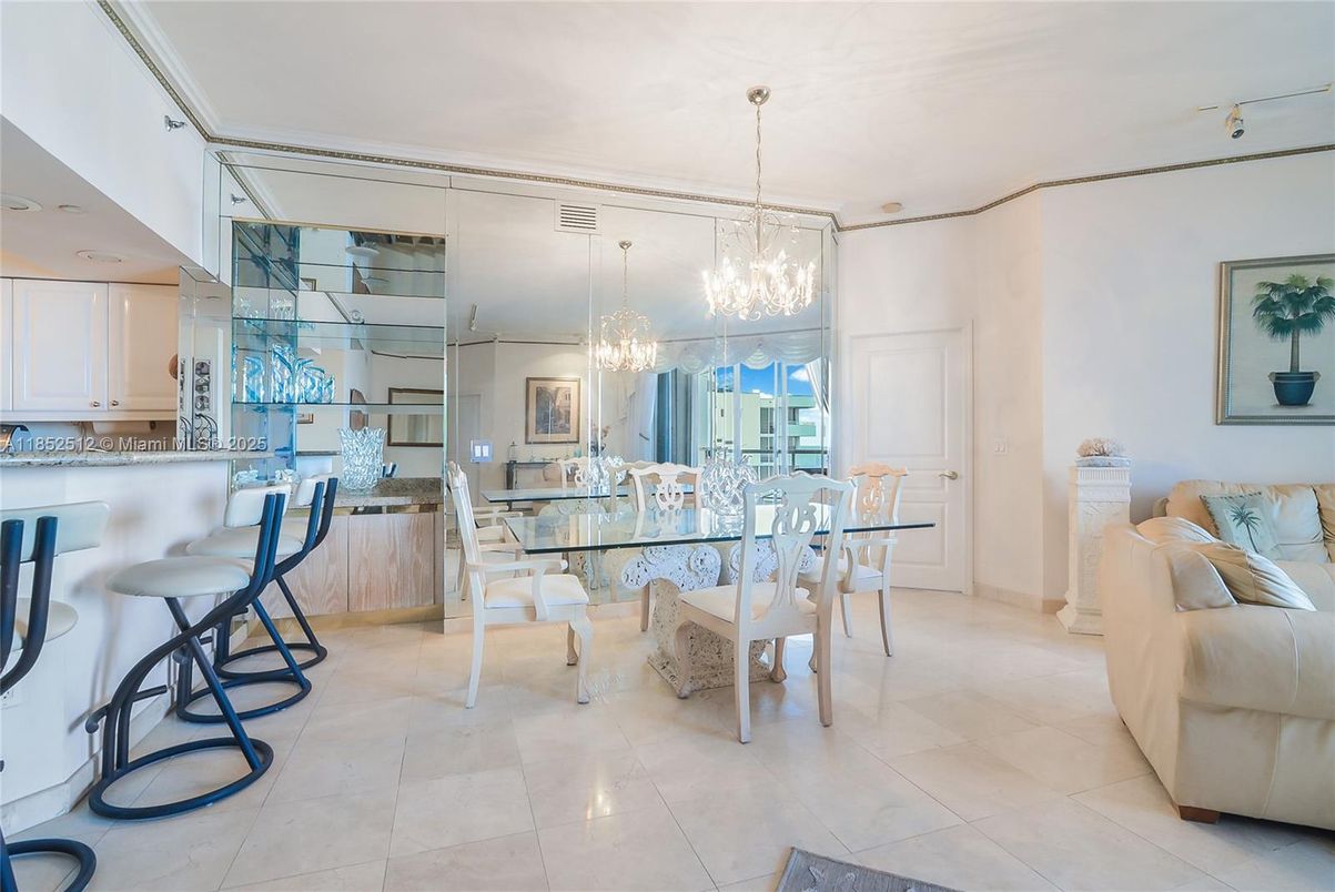 Chandelier, Dining room, Interior