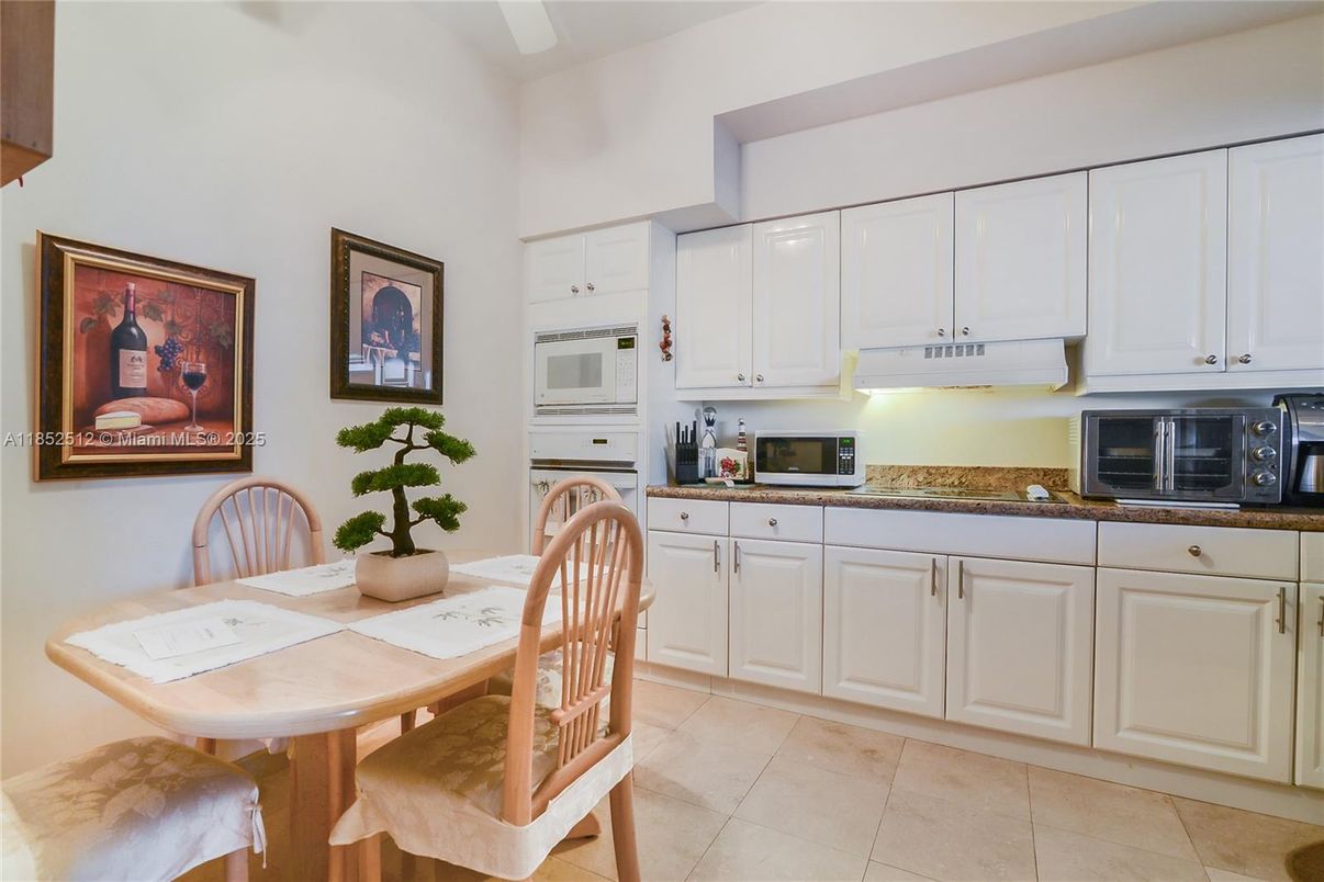 Dining room, Interior, Kitchen