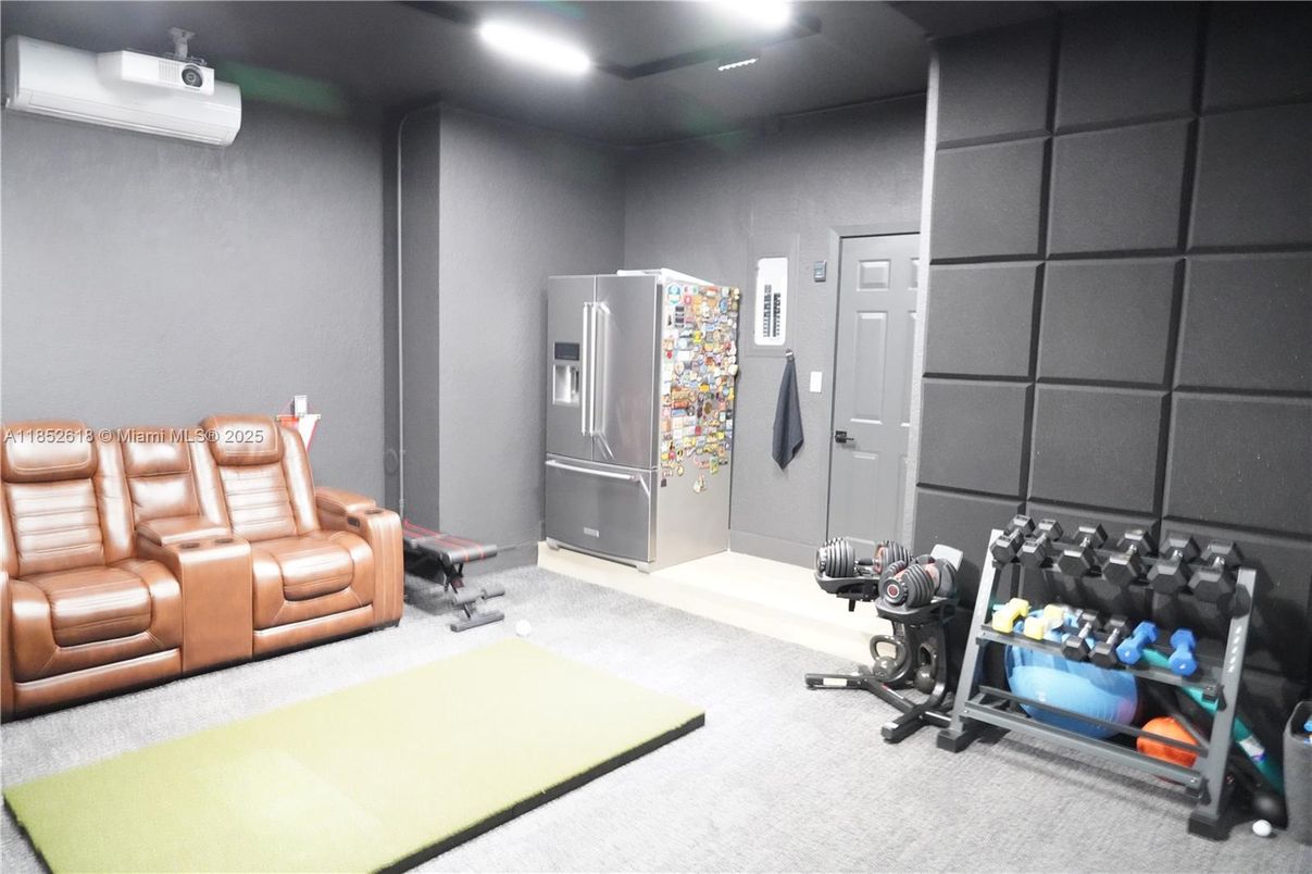 Fitness Equipment, Interior, Recessed Lighting