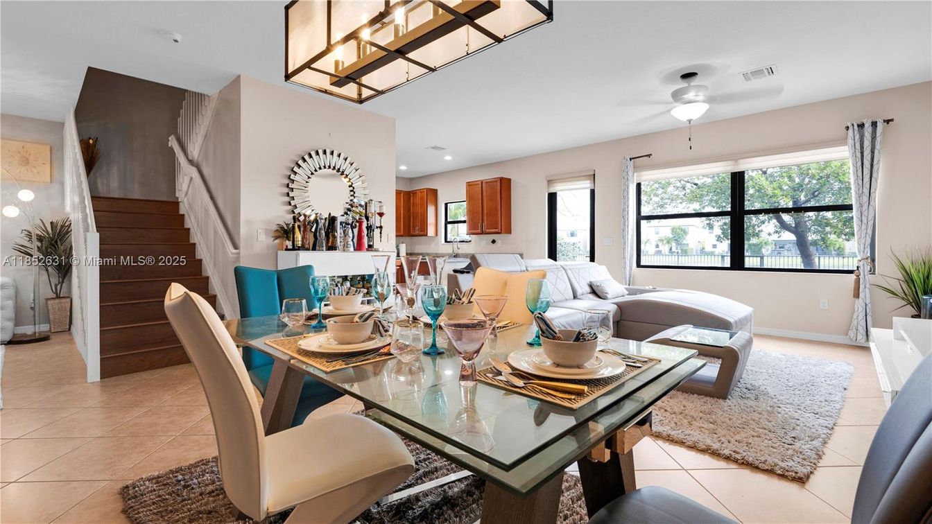Dining room, Interior, Kitchen, Living room, Recessed Lighting