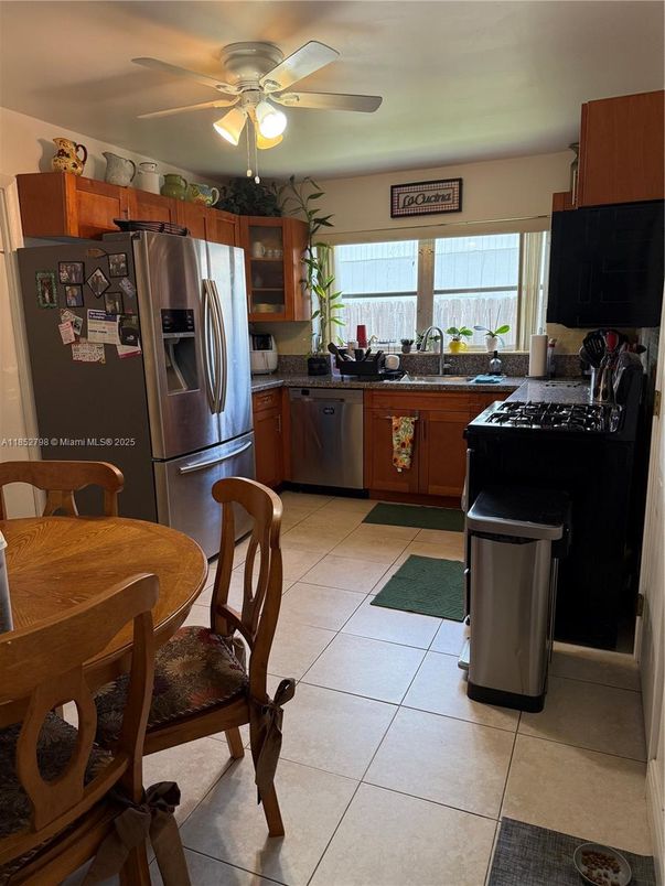 Dining room, Interior, Kitchen