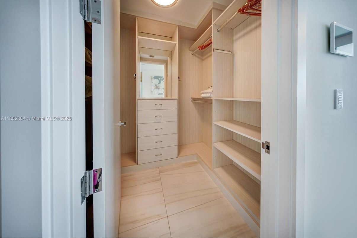 Interior, Recessed Lighting, Walk-in Closets