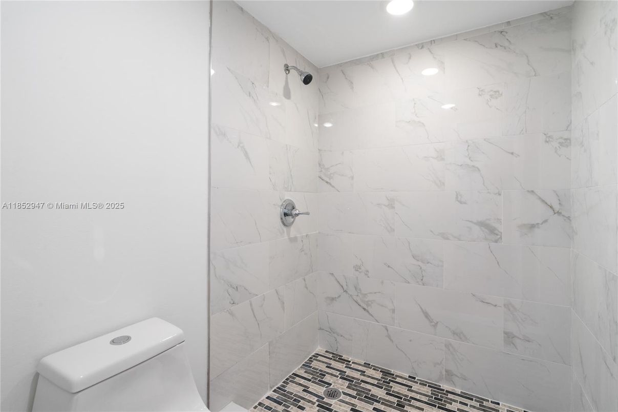 Bathroom, Interior, Marble Walls