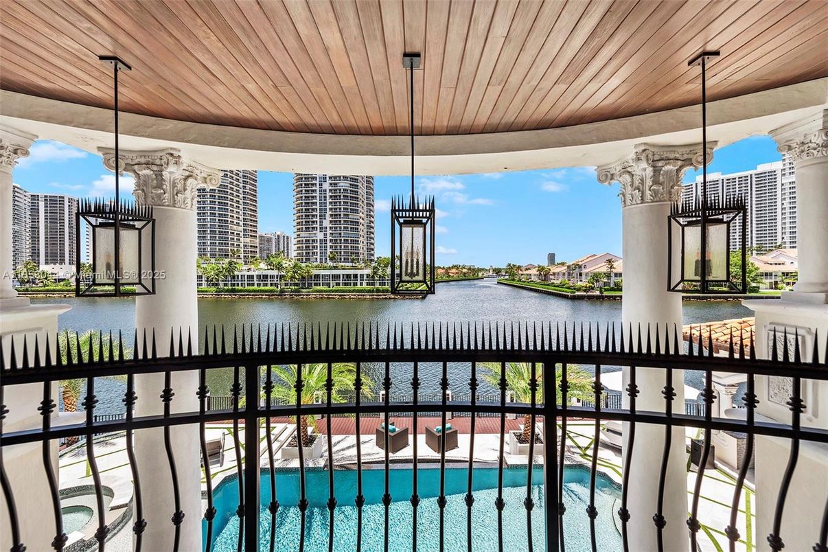 Water, Exterior, Pool, Other