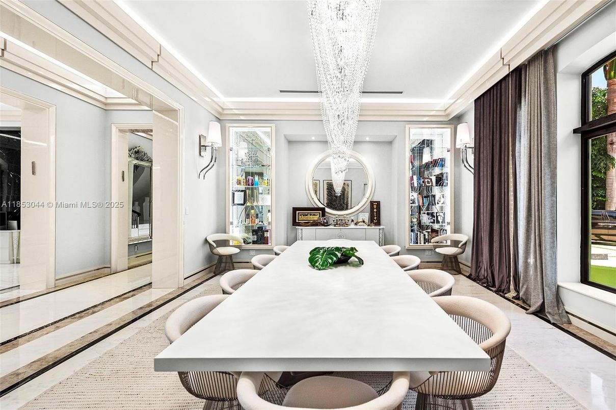 Dining room, Interior, Pendant Lights