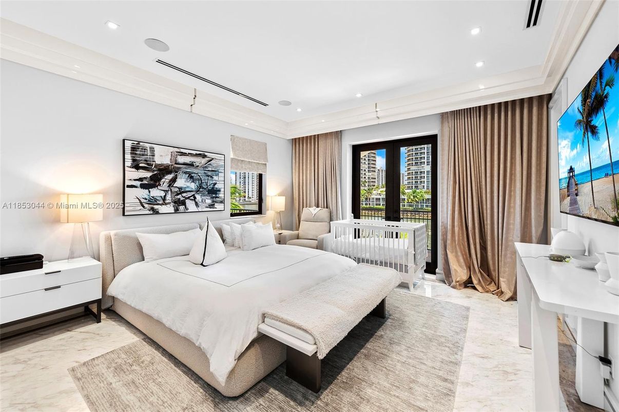 Bedroom, Interior, Marble, Recessed Lighting