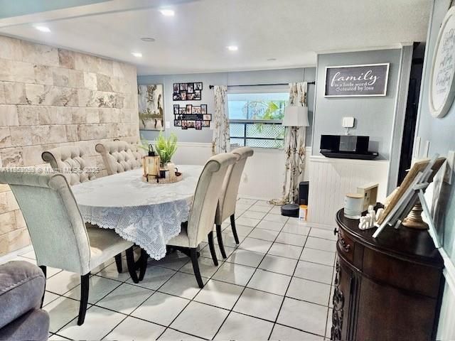 Dining room, Interior, Recessed Lighting, Stone Walls