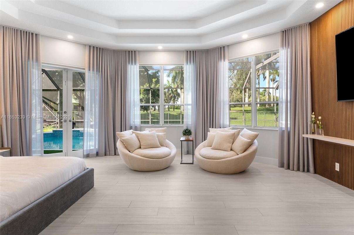 Bedroom, Interior, Recessed Lighting, Water