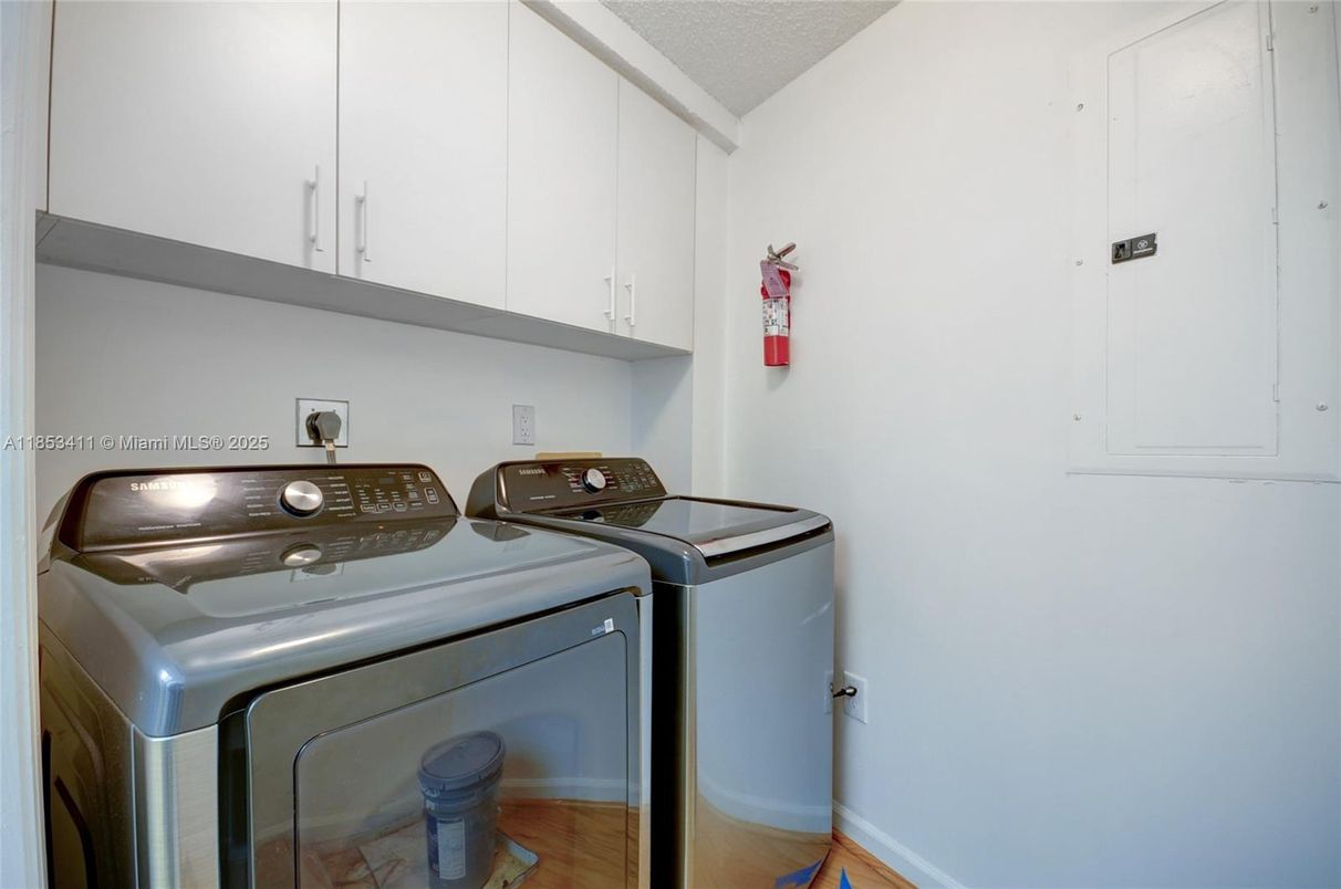 Interior, Washer