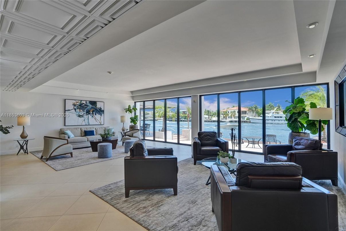 Interior, Living room, Recessed Lighting, Water