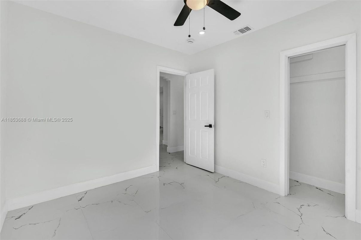 Empty room, Interior, Marble