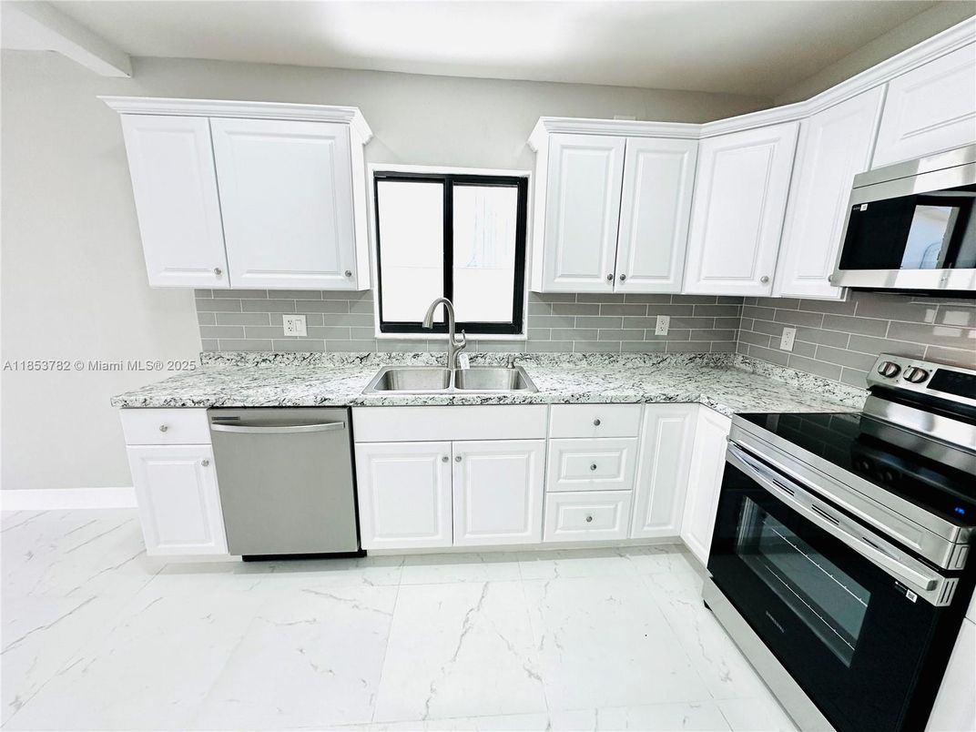 Interior, Kitchen, Marble, Stainless Steel Appliances
