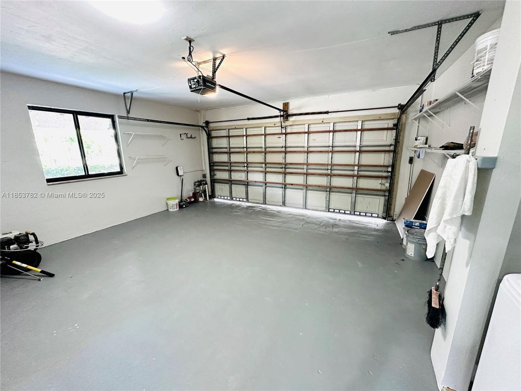 Garage, Interior