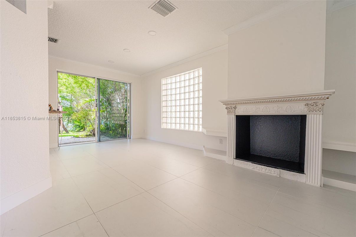 Empty room, Fireplace, Interior, Recessed Lighting