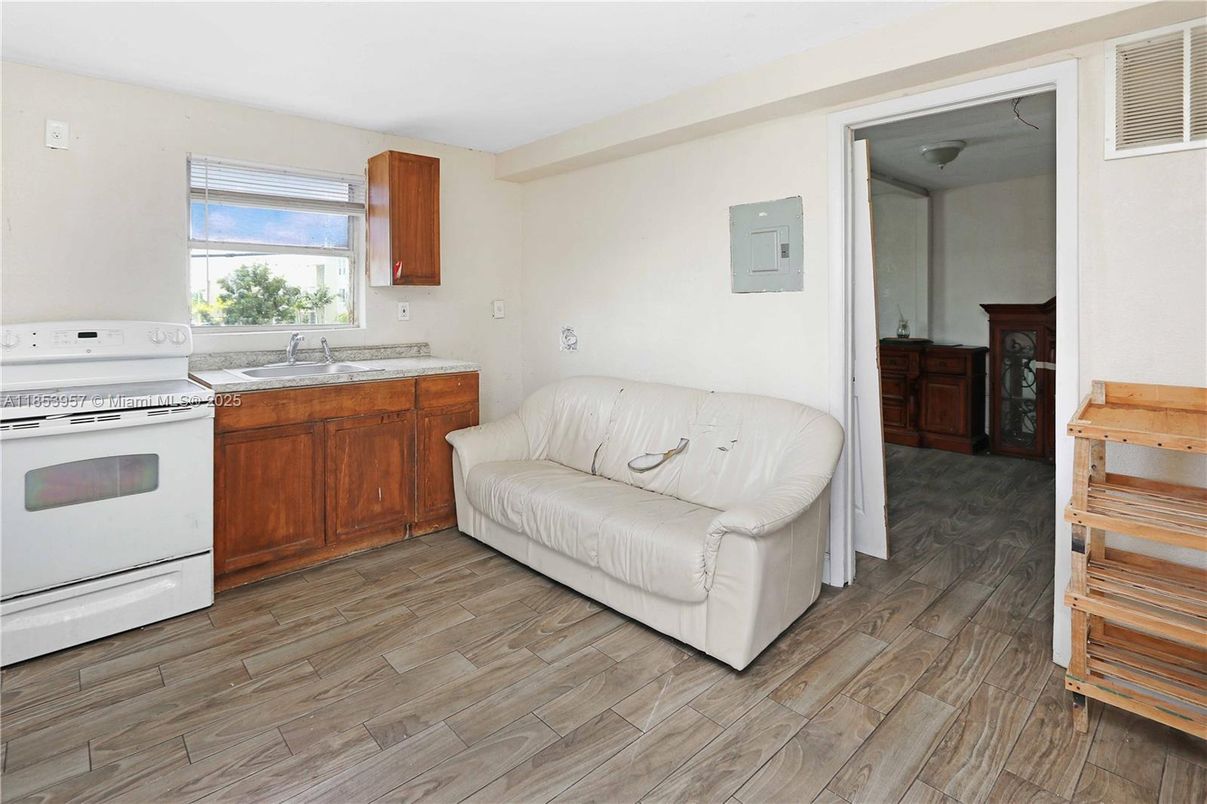 Interior, Kitchen, Wood Texture Flooring