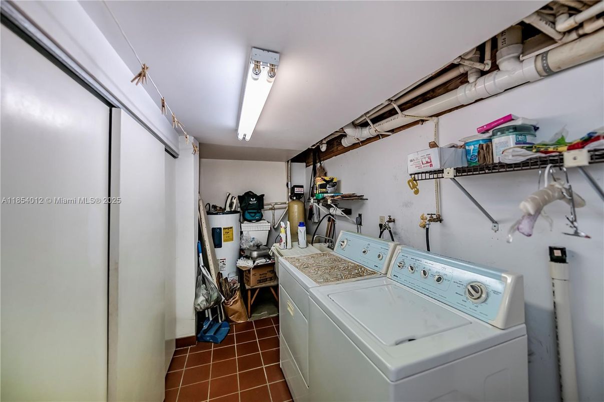 Interior, Washer