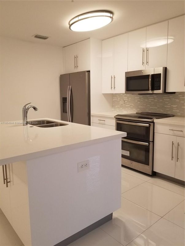 Interior, Kitchen, Stainless Steel Appliances