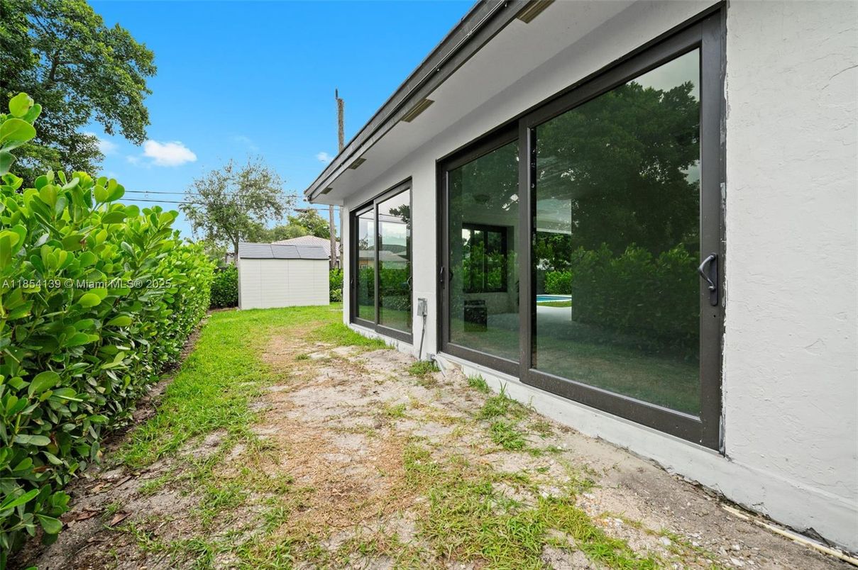 Backyard, Exterior