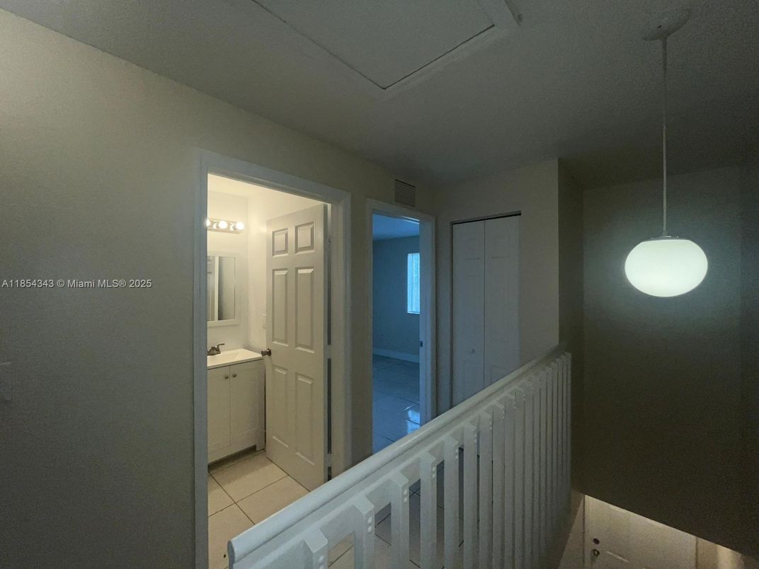 Bathroom, Interior, Pendant Lights