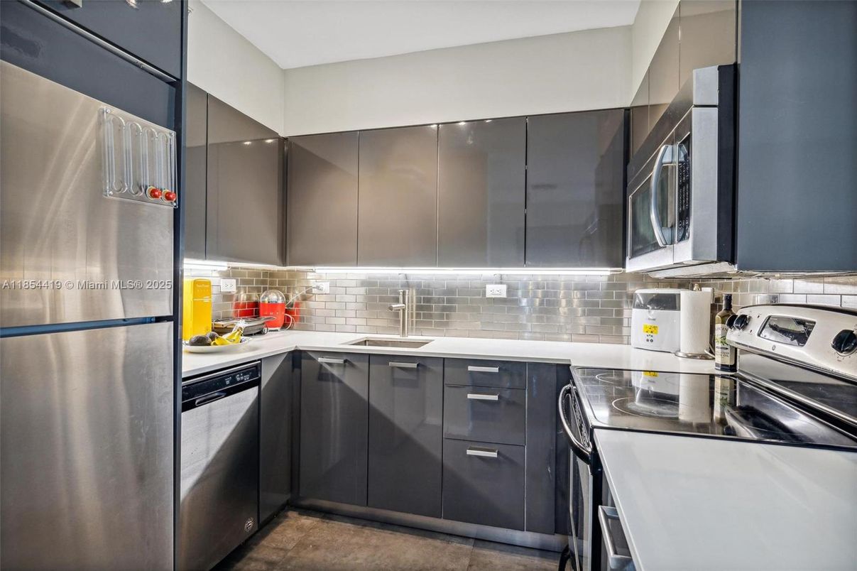 Interior, Kitchen, Stainless Steel Appliances