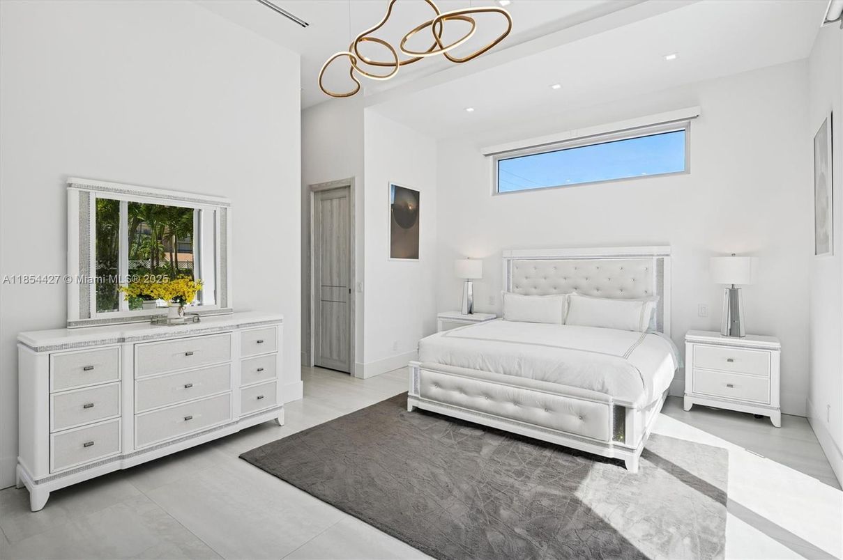 Bedroom, Interior, Pendant Lights, Recessed Lighting
