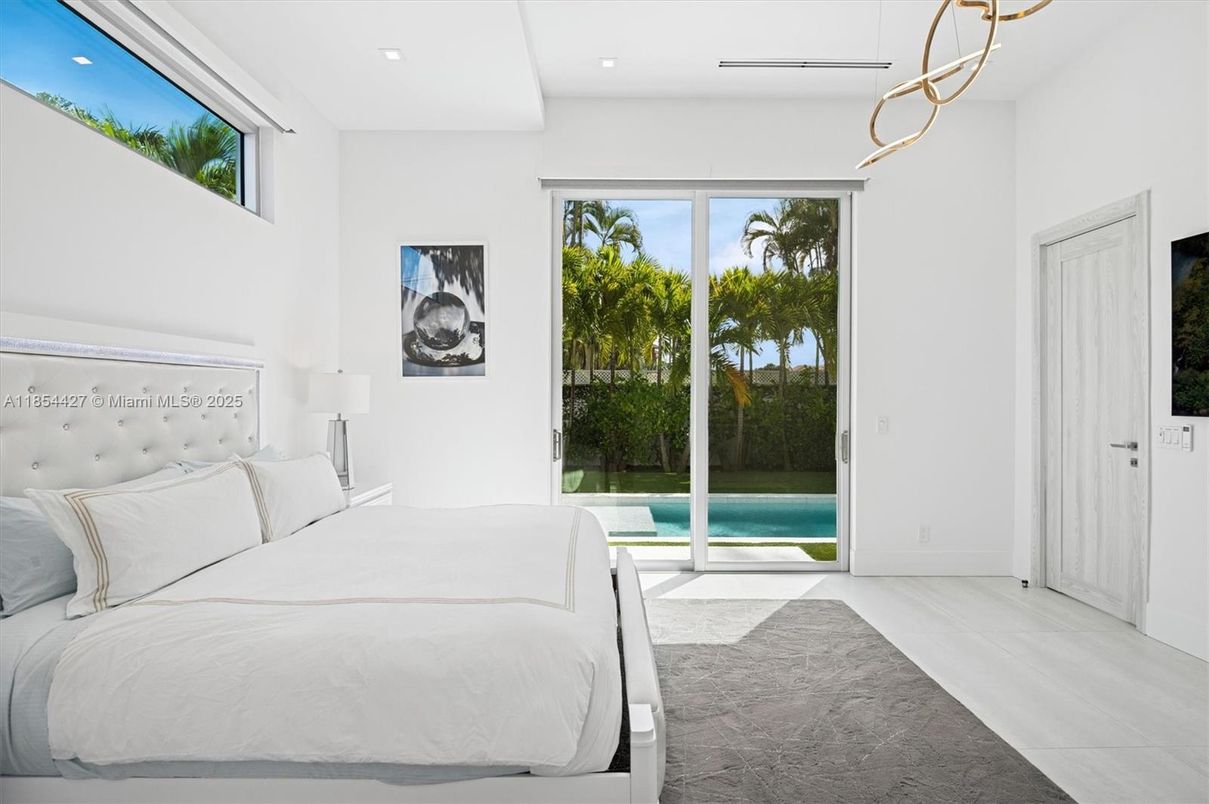 Bedroom, Interior, Pendant Lights, Recessed Lighting