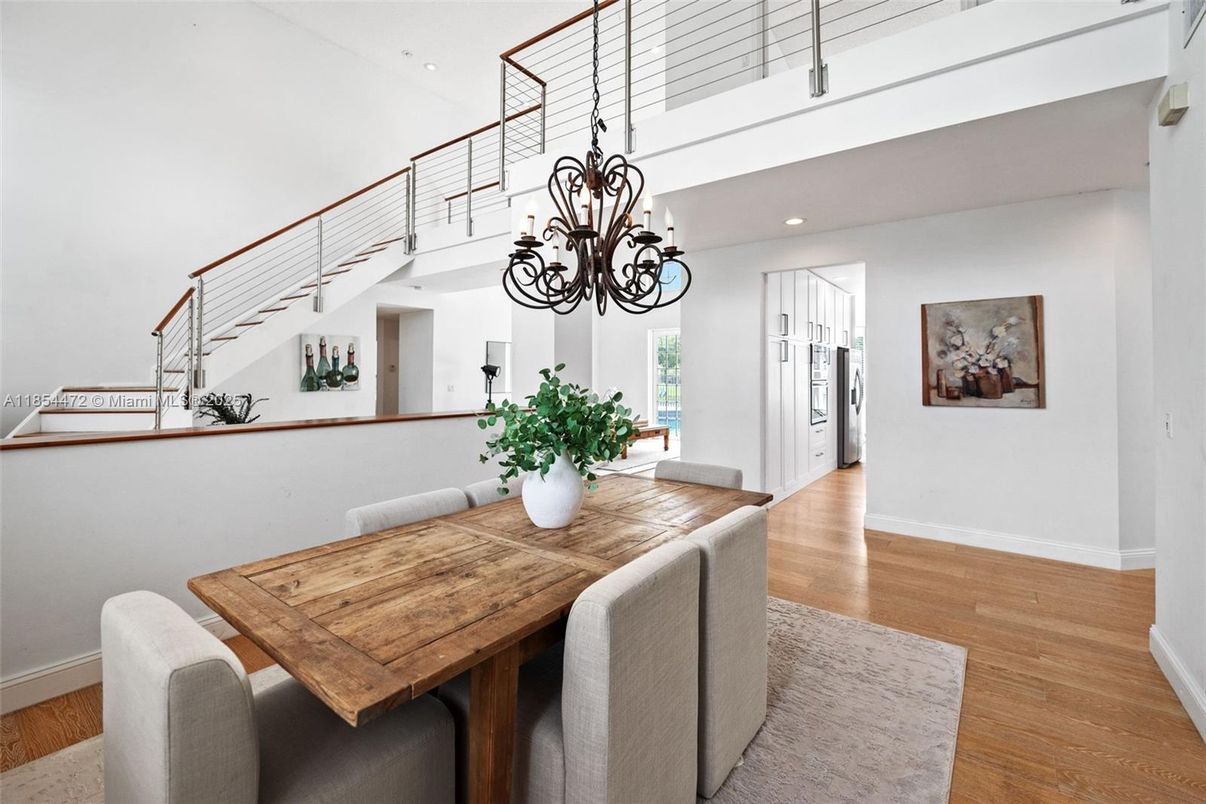 Chandelier, Dining room, Interior, Recessed Lighting, Wood Texture Flooring