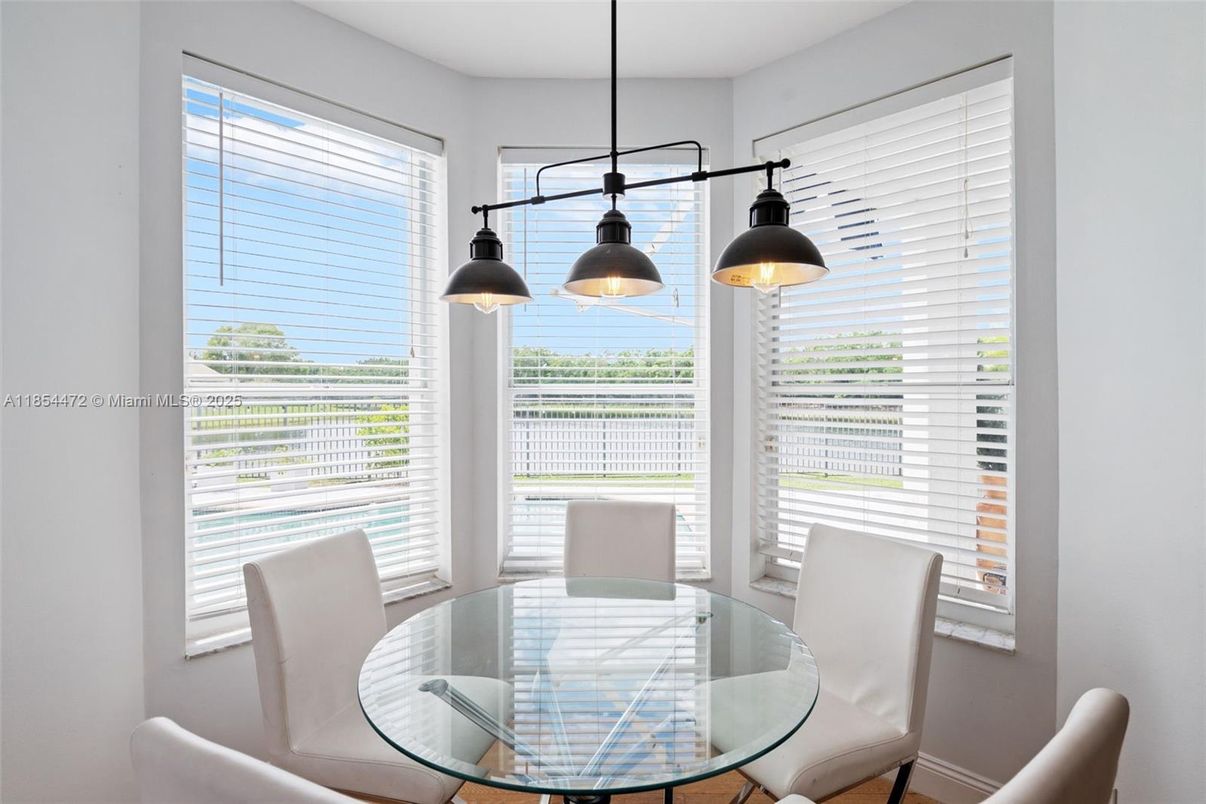Dining room, Interior, Pendant Lights