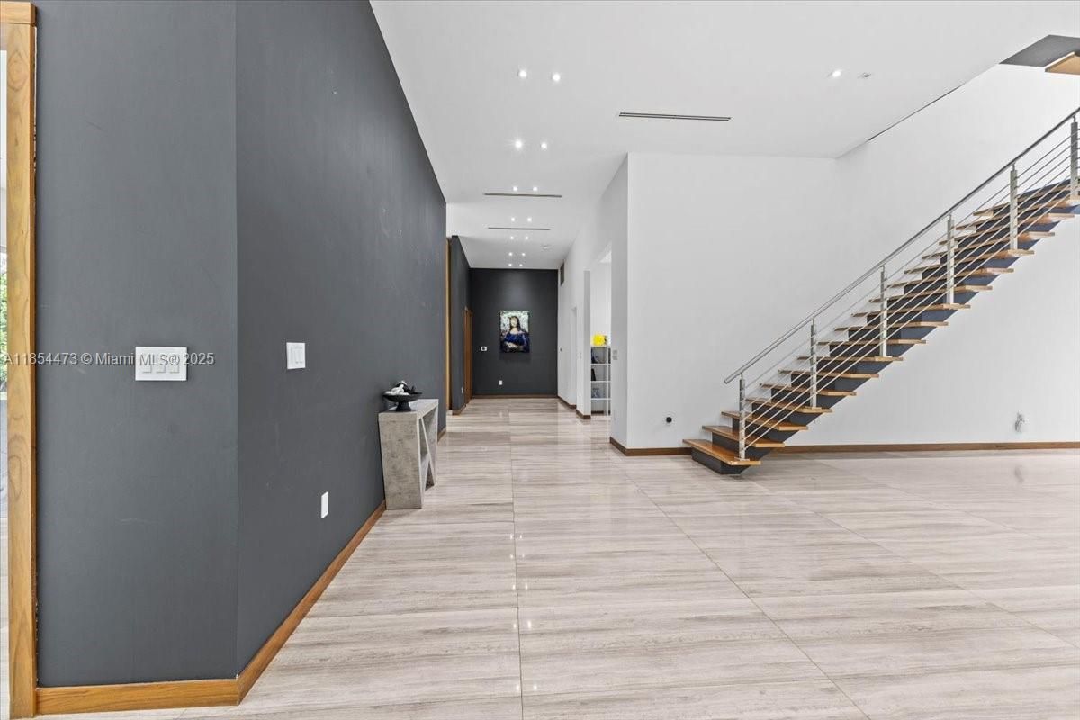 Interior, Recessed Lighting