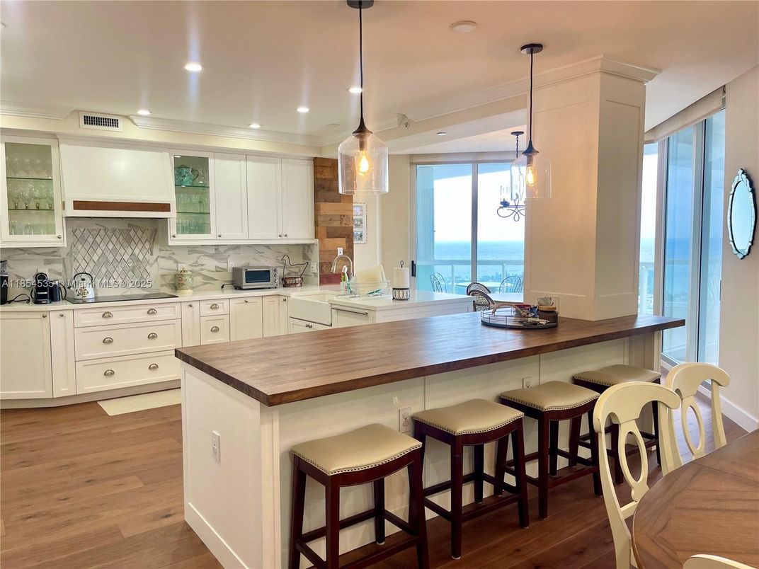 Interior, Kitchen, Pendant Lights, Recessed Lighting, Water, Wood Texture Flooring